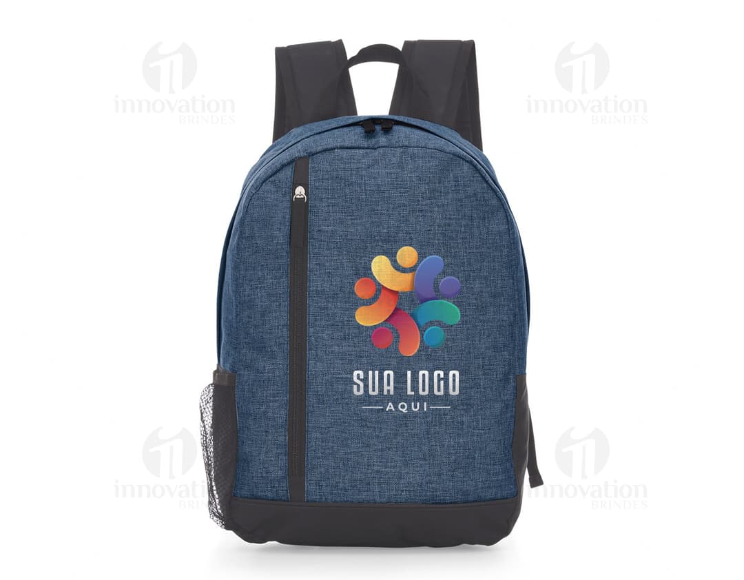Mochila de couro preta, perfeita para viagens de negócios ou passeios casual. Com design moderno e espaço amplo para