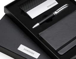 Kit Executivo 3 Peças - Tecnologia e praticidade aliadas em um único produto. Este conjunto moderno e elegante conta com