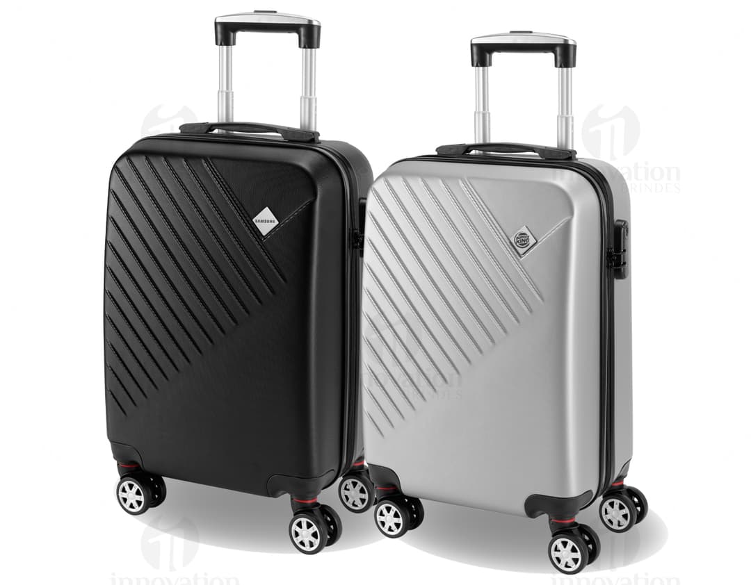 Mala de viagem de couro retrô para aventuras inesquecíveis. Fabricada com materiais de alta qualidade, é perfeita para suas