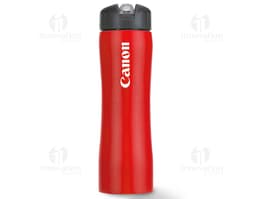 Imagem de um frasco squeeze metal 600ml para brindes promocionais. Ideal para armazenar líquidos de higiene, como shampoo