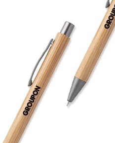 Caneta esferográfica de bambu, perfeita para escrita suave e elegante. Ideal para uso no escritório, escola ou em casa. Feita