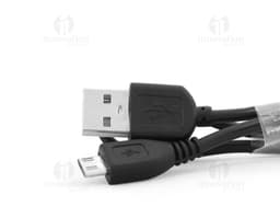 Caixa de som com microfone em alumínio prateado. Equipamento tecnológico de alta qualidade, perfeito para eventos e