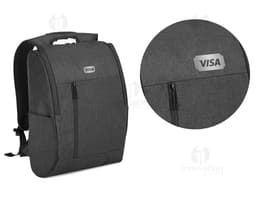 Mochila para notebook preta, ideal para negócios e estudo. Feita em couro e metal, possui compartimento acolchoado para