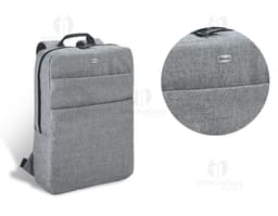 Mochila para notebook em couro preto para viagens de negócios. Design moderno e elegante, perfeito para transportar seu