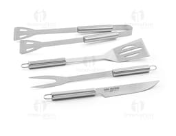 Imagem de um kit churrasco completo, perfeito para um churrasco de negócios ou lazer. Composto por acessórios em aço