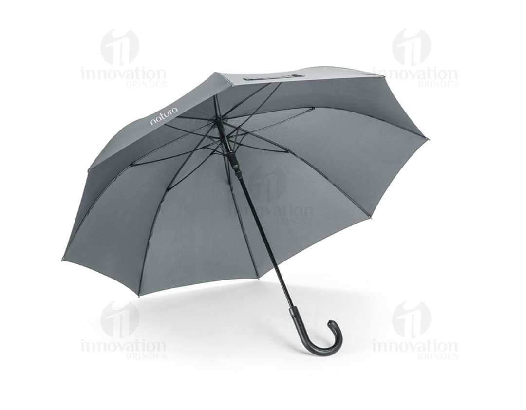 Guarda-chuva preto elegante para proteção contra chuvas e tempestades. Acessório de moda seguro e atraente para dias chuvosos