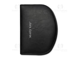 Kit manicure 15 peças de alta qualidade em estojo de couro preto. Perfeito para cuidar das unhas em qualquer lugar. Ideal