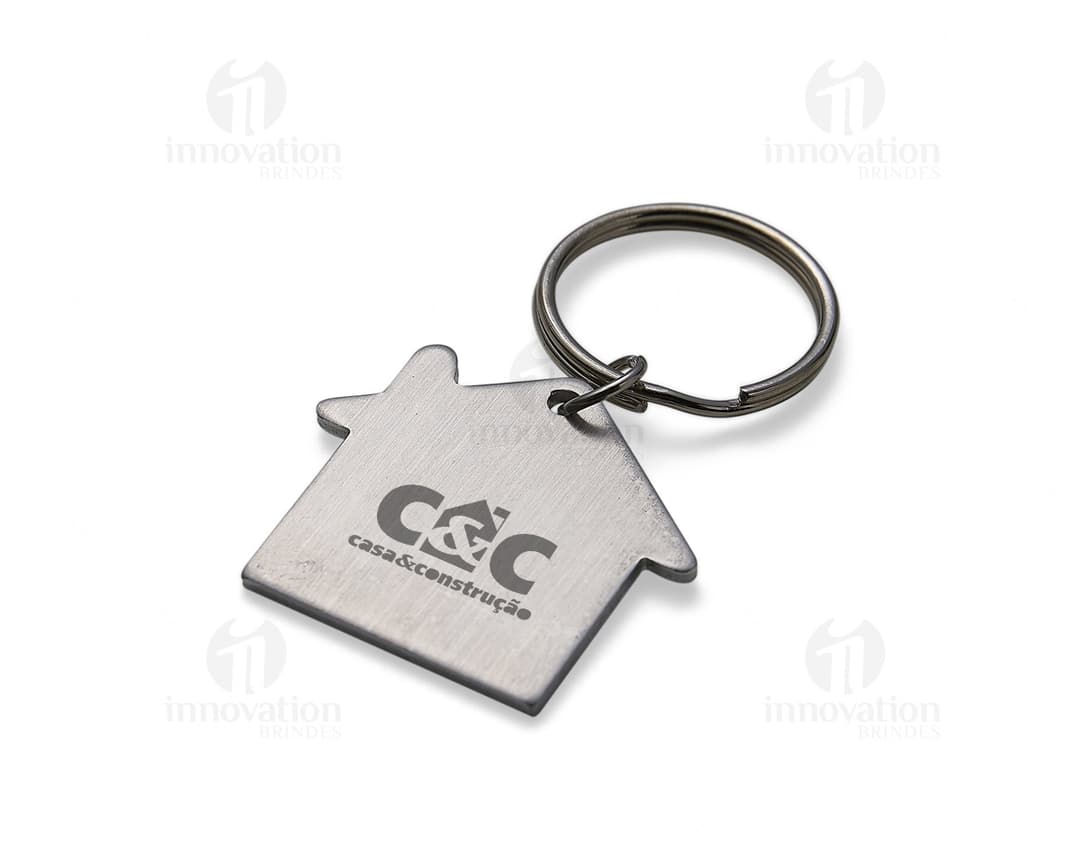 Chaveiro de metal para casa: símbolo de segurança e proteção. Feito em aço resistente, combinação de fechadura mecânica para