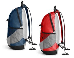 Mochila de couro elegante e clássica, perfeita para quem busca estilo e praticidade. Ideal para transportar seus pertences