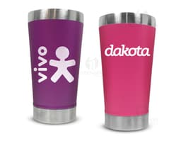 Copo térmico 500ml com abridor, perfeito para manter suas bebidas quentes ou geladas por mais tempo. Feito em plástico