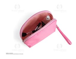 Necessaire Nylon: a perfeita combinação de design moderno e luxuoso. Ideal para guardar seus itens de beleza com praticidade