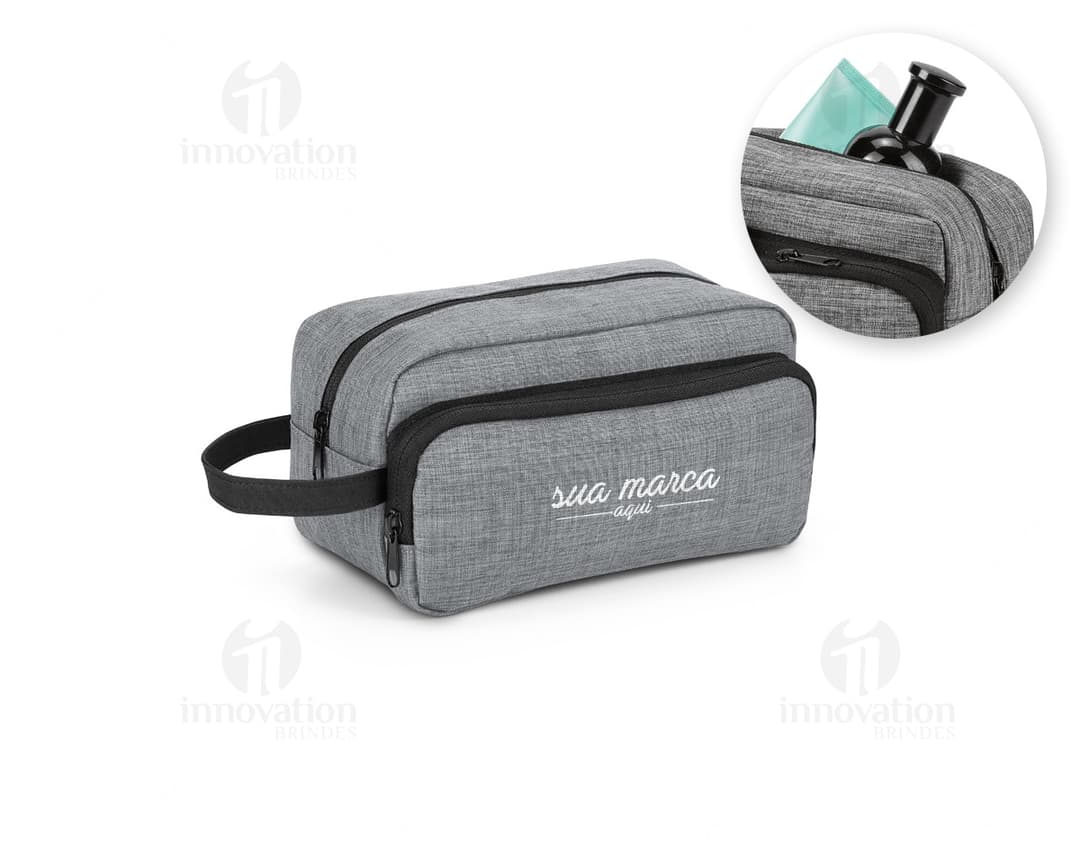 Necessaire de Couro Preto para Organização de Equipamentos Eletrônicos. Ideal para viagens de negócios, com compartimentos