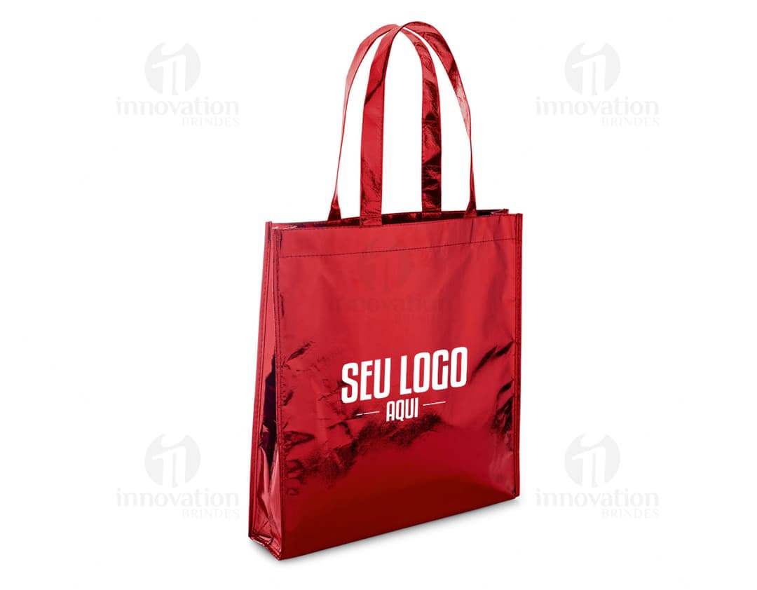 Sacola de luxo em couro marrom de 340 x 350 mm, com detalhes em metal e fecho de combinação para maior segurança. O design