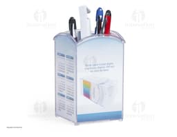 Porta Canetas feito de acrílico transparente com capacidade para até 10 canetas, visto de cima em uma mesa de escritório.