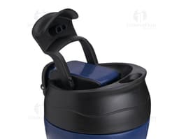 Copo de inox com capacidade de 450ml.