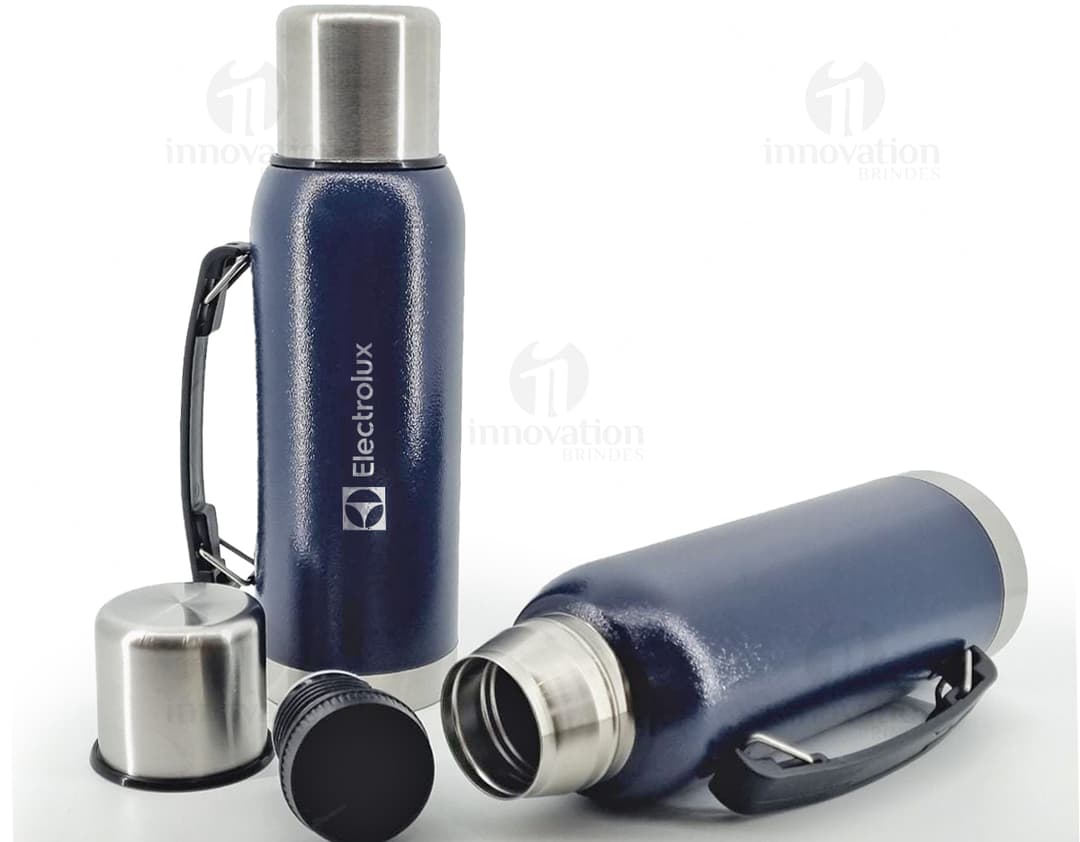 Garrafa Térmica 1 Litro - Mantenha suas bebidas sempre na temperatura ideal com nossa garrafa térmica de 1 litro. Feita em