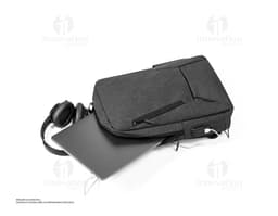 Mochila para notebook em couro preto - Ideal para viagens a negócios e uso pessoal. Design vintage com tecnologia moderna