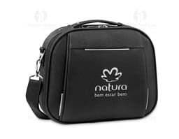 Mala de cosméticos de couro preto com alça e zíper, design moderno e elegante, ideal para viagens e transporte de acessórios