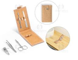 Kit Manicure de Luxo em Couro Marrom e Metal Dourado - Ferramentas de alta qualidade para cuidar das suas unhas com elegância