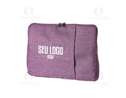 Container de couro marrom elegante e moderno, com fecho de botão, ideal para armazenar e transportar tablet de 12,4