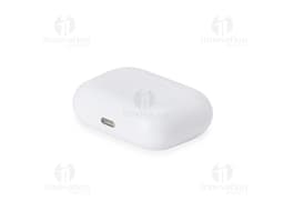 Fone de Ouvido Bluetooth com Case preto e prateado, design moderno e compacto. Possui botões de controle, conexão sem fio
