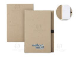 Bloco de anotações vintage em papel amarelo emoldurado com design grunge e borda marrom. Objeto antigo com espaço em branco