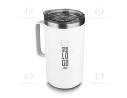 Caneca térmica 750ml em metal cromado, com design moderno e tecnológico. A imagem mostra o objeto vazio em um estúdio com