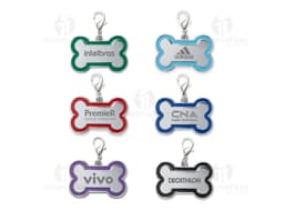 Chaveiro Pets Grande com ícones de animais, símbolos e desenhos coloridos, ideal para adicionar um toque divertido e moderno