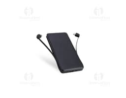 Power Bank Plástico 5.000mAh preto, dispositivo de tecnologia com adaptador e cabo de conexão. Equipamento eletrônico moderno