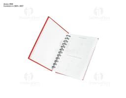 Capa emborrachada da Agenda 2025 em azul marinho com detalhes dourados e elástico para fechamento.