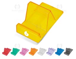 Suporte acrílico para celular em um escritório com computador, notebook, lápis, tela digital e outros equipamentos de