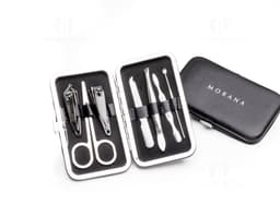 Kit Manicure 7 Peças - Equipamento de aço para cuidar das suas unhas com estilo e praticidade. Ideal para uso pessoal ou para