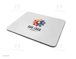 Mouse Pad 5mm c/ Base Antiderrapante na cor rosa, com design de mapa dos Estados Unidos da América em um envelope aberto. Em
