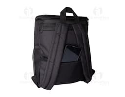 Mochila térmica 10 litros, ideal para manter seus alimentos frescos em qualquer lugar. Feita em couro sintético de alta