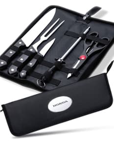 Kit Churrasco 5 Peças em aço inox contendo faca, garfo, espátula, pegador e escova para limpeza, ideal para churrascos.