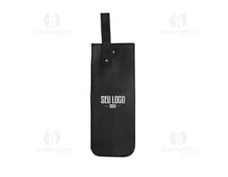Porta Vinho PU preto com alça de couro, design elegante e prático para transportar garrafas de vinho com segurança.