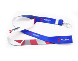 Cordão 120x2,5cm com mosquete metálico em design moderno e patriotismo, ideal para uso em banners, símbolos e espaços de