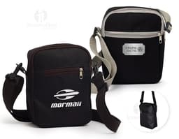 Mochila de ombro preta de couro para viagens de negócios, com alça, fecho de zíper e elegante estilo moderno. Ideal para