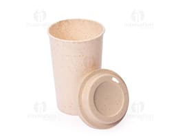 Copo Fibra de Arroz 350ml em cor branca com tampa de rosca e canudo reutilizável.