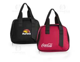 Bolsa térmica de 6 litros, ideal para manter alimentos e bebidas refrigerados. Cor predominante azul com alça ajustável e