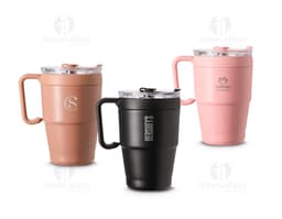 CANECA TÉRMICA 600ML na cor preta, com tampa e alça.