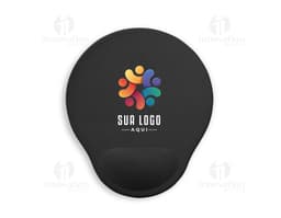 Mouse pad ergonômico em formato de disco preto, com design em 3D e detalhes de mapa mundial. Possui um coração no centro