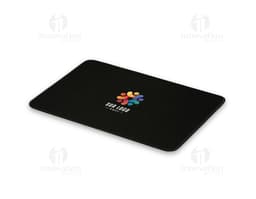 Mouse pad de couro marrom com design retro. Objeto de tecnologia para melhorar o desempenho do mouse em laptops e