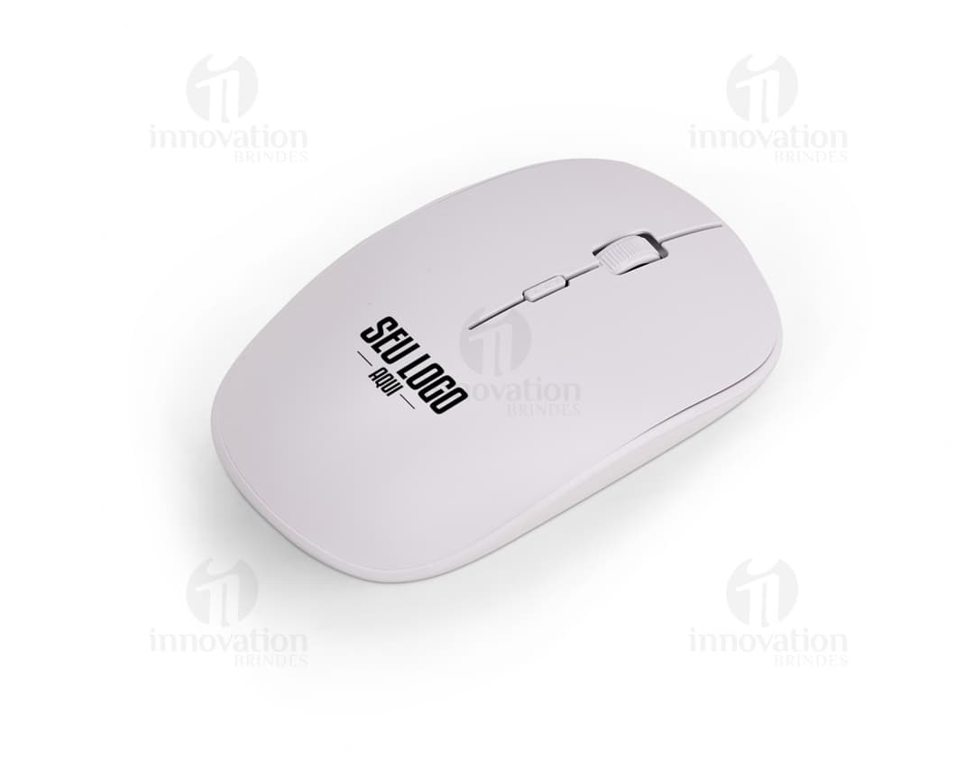 Mouse sem fio em tom de prata, com design moderno e compacto. Possui rodas de rolagem, botões de clique e conexão wireless.