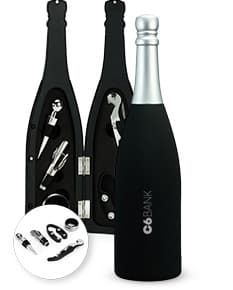 Kit vinho 5 peças contendo garrafa de champagne, taça de vinho, rolha, saca-rolhas e cápsula. Ideal para celebrações e festas, com design elegante e de luxo. Ótimo para bares, restaurantes e eventos especiais.