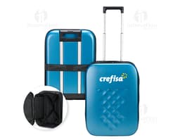 Mala de Viagem Slim 40L em metal cromado, design moderno e brilhante. Possui alça de transporte, fechadura de segurança e