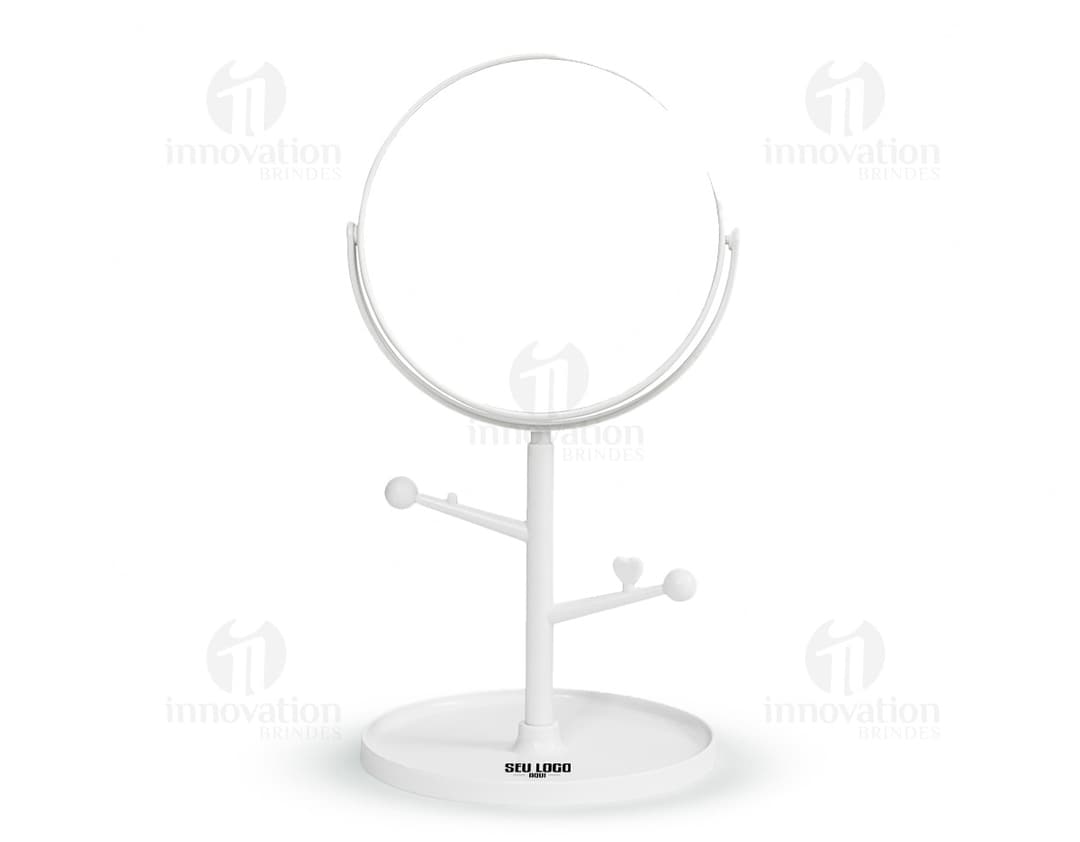 Espelho de mesa plástico em formato de copo de vinho vazio, com design moderno e brilhante. Reflete objetos e pessoas ao